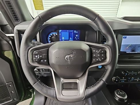 Used 2022 Ford Bronco Black Diamond image 25