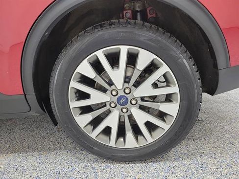 Used 2021 Ford Escape Titanium image 5