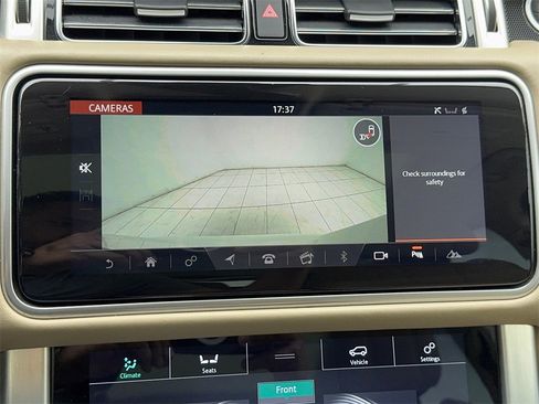 Used 2020 Land Rover Range Rover HSE image 30