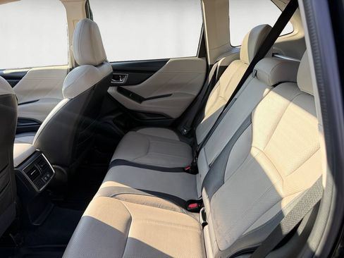 Used 2019 Subaru Forester Limited AWD/4WD image 14