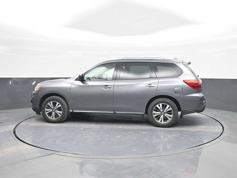 Used 2020 Nissan Pathfinder S image 5