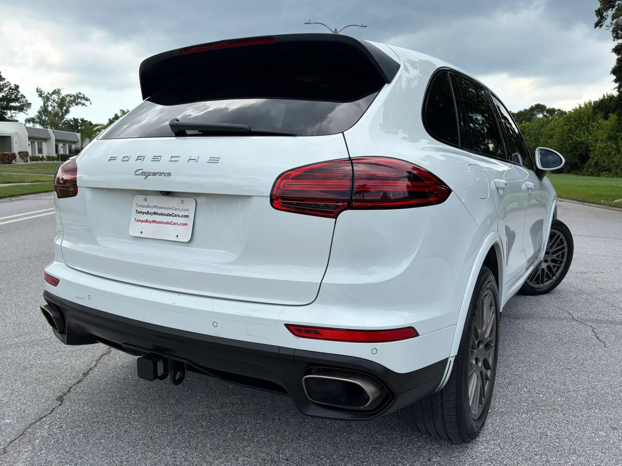 Used 2017 Porsche Cayenne AWD/4WD image 12