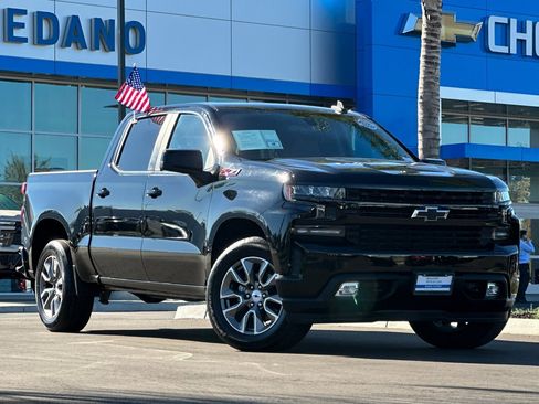 Used 2022 Chevrolet Silverado 1500 RST image 2