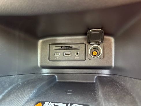 Used 2024 Chevrolet Equinox Premier AWD/4WD image 26