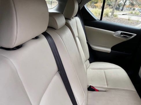 Used 2013 Lexus CT 200h image 20