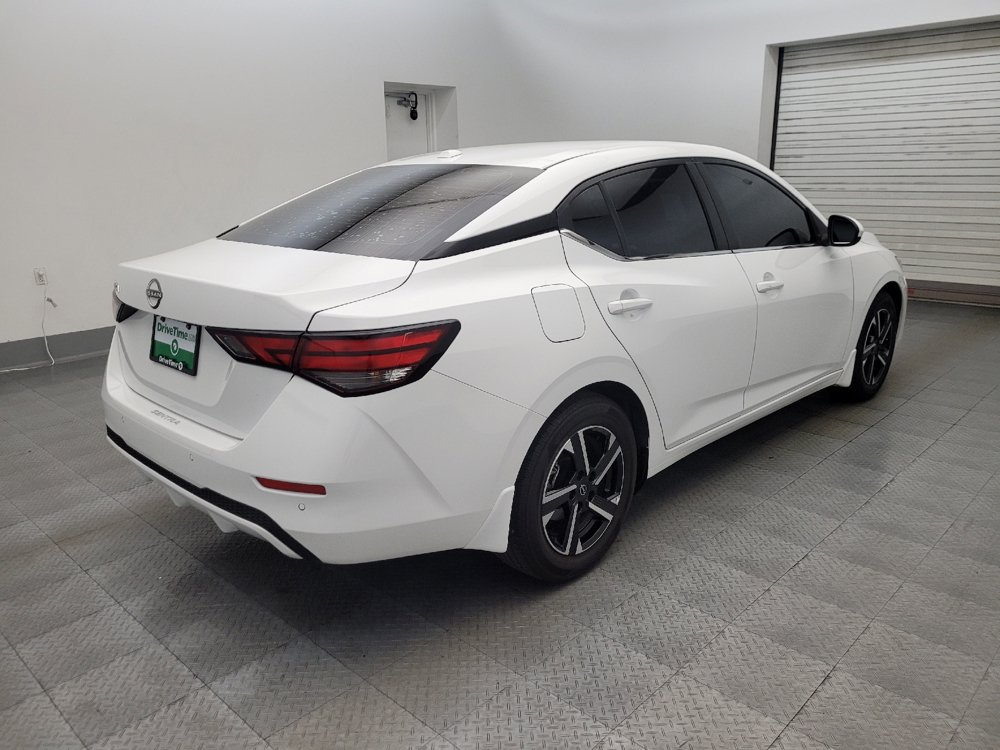 Used 2025 Nissan Sentra SV FWD image 9
