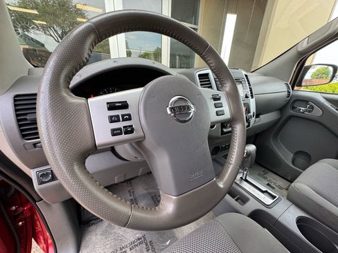 Used 2017 Nissan Frontier SV w/ SV Value Truck Package RWD image 20