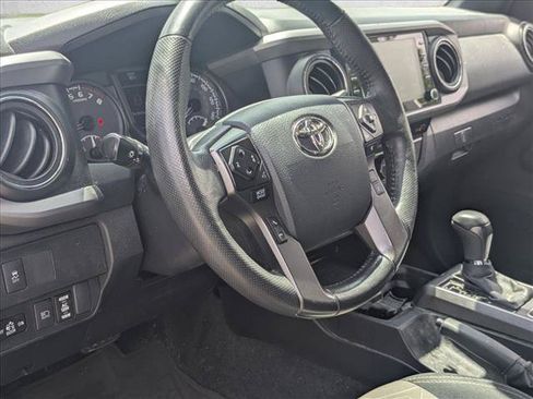 Used 2023 Toyota Tacoma TRD Off-Road AWD/4WD image 9