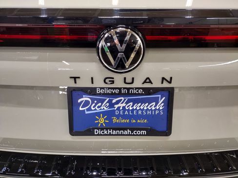 New 2026 Volkswagen Tiguan SE R-Line AWD/4WD image 17