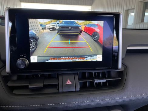 Used 2025 Toyota RAV4 LE image 17