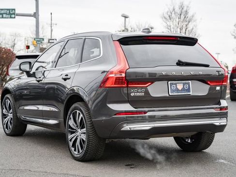 Used 2022 Volvo XC60 T8 Inscription w/ Advanced Package image 5