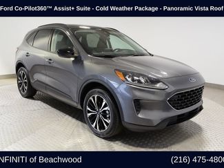 Used 2022 Ford Escape SE w/ SE Sport Appearance Package AWD/4WD video 1