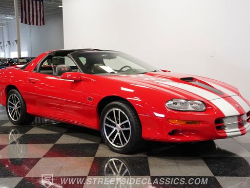 Used 2002 Chevrolet Camaro Z28 w/ SS Performance/Appearance Pkg image 17