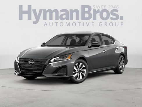 Certified 2025 Nissan Altima 2.5 S FWD image 1