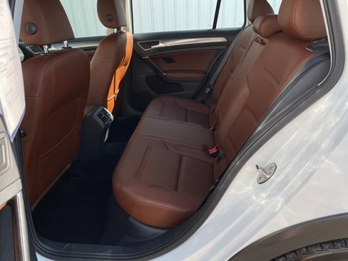 Used 2017 Volkswagen Golf Alltrack SE AWD/4WD image 25