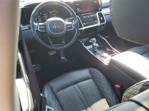 Used 2021 Kia Sorento SX Prestige image 11