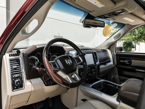 Used 2018 RAM 2500 Laramie w/ Convenience Group AWD/4WD image 13