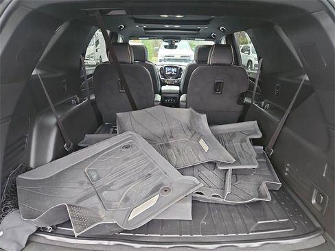 Certified 2023 Chevrolet Traverse Premier w/ LPO, Floor Liner Package image 27