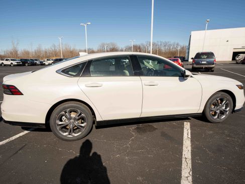New 2026 Honda Accord EX-L image 6