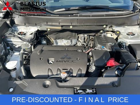 Used 2025 Mitsubishi Outlander Sport SEL AWD/4WD image 89