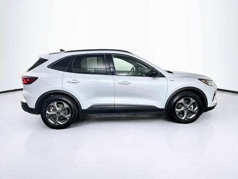Used 2025 Ford Escape ST-Line FWD image 10