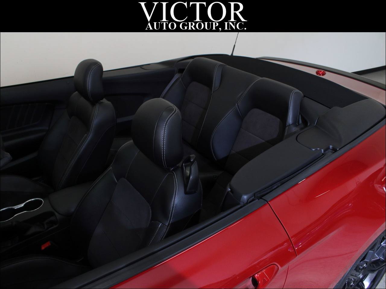 Used 2020 Ford Mustang GT Premium w/ Carbon Sport Interior Package RWD image 10