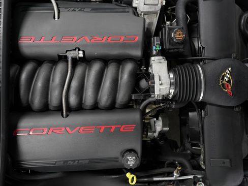 Used 2003 Chevrolet Corvette Convertible w/ Preferred Equipment Group1 RWD image 30