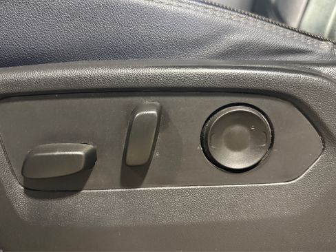 Used 2024 Chevrolet Silverado 3500 High Country w/ High Country Premium Package image 21