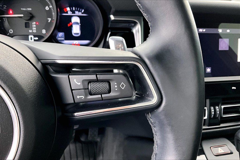 Used 2024 Porsche Macan w/ Premium Plus Package AWD/4WD image 26