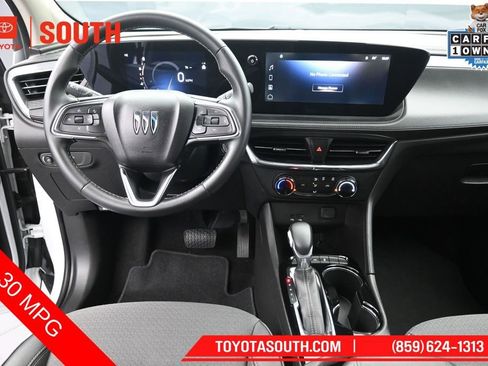 Used 2025 Buick Encore GX Preferred FWD image 11