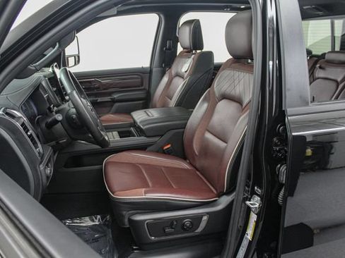 Used 2025 RAM 1500 Limited AWD/4WD image 24