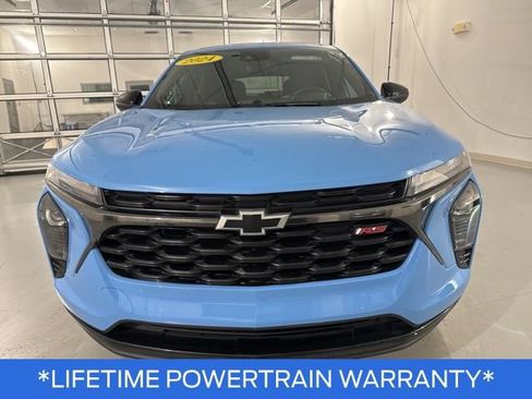 Used 2024 Chevrolet Trax RS image 3