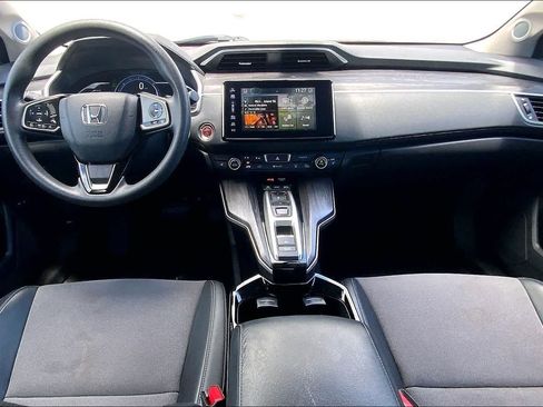 Used 2018 Honda Clarity Plug-In Hybrid image 10