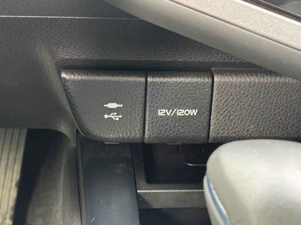 Used 2019 Toyota Camry XSE FWD image 16