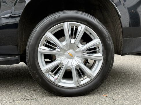Used 2021 Chevrolet Suburban High Country AWD/4WD image 33