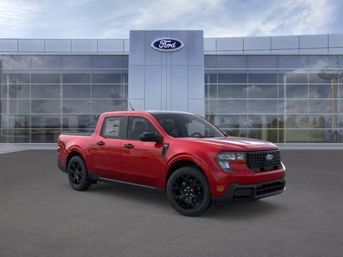 New 2026 Ford Maverick XLT w/ XLT Luxury Package AWD/4WD image 7