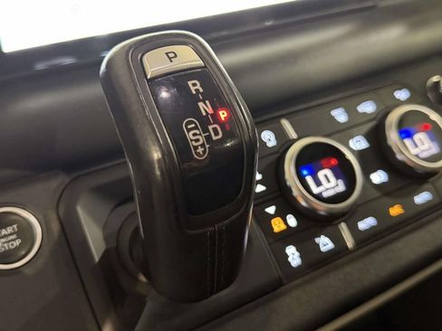 Used 2020 Land Rover Defender 110 HSE AWD/4WD image 29