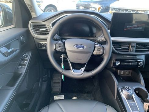 New 2025 Ford Escape Base w/ PHEV Premium Package image 10