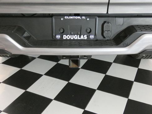 Used 2025 RAM 1500 Big Horn AWD/4WD image 8