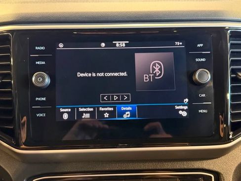 Used 2023 Volkswagen Atlas SE w/ Black Wheel Package FWD image 30