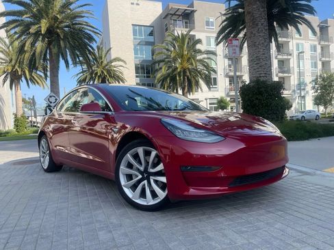 Used 2018 Tesla Model 3 Long Range RWD image 2