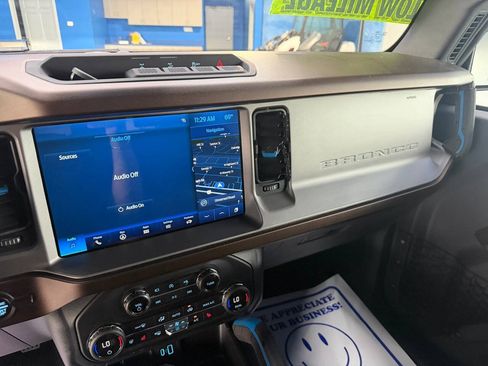 Used 2021 Ford Bronco Outer Banks AWD/4WD image 26