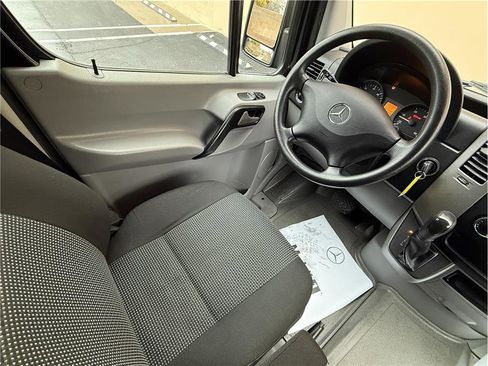 Used 2012 Mercedes-Benz Sprinter 2500 image 10