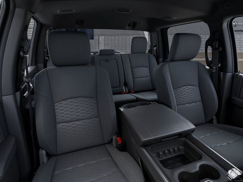 New 2026 RAM 2500 Lone Star AWD/4WD image 32
