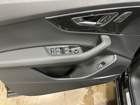 New 2025 Audi Q7 3.0T Premium Plus image 13