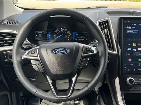 Used 2024 Ford Edge SEL w/ Convenience Package image 14