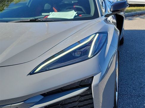 Used 2025 Chevrolet Corvette E-Ray w/ Stealth Interior Trim Package image 9