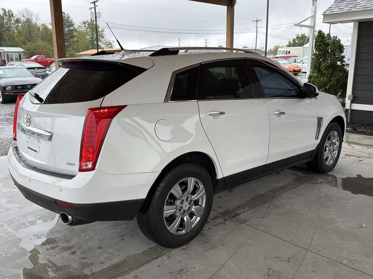 Used 2014 Cadillac SRX Luxury FWD image 5