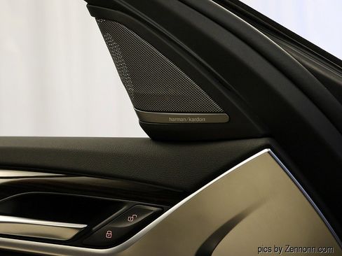 Used 2018 BMW 540i xDrive image 23