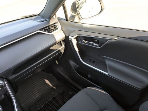 Certified 2023 Toyota RAV4 SE image 16